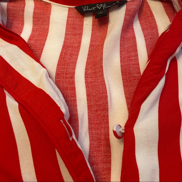 Stripped Blouse - Picture 2 of 4